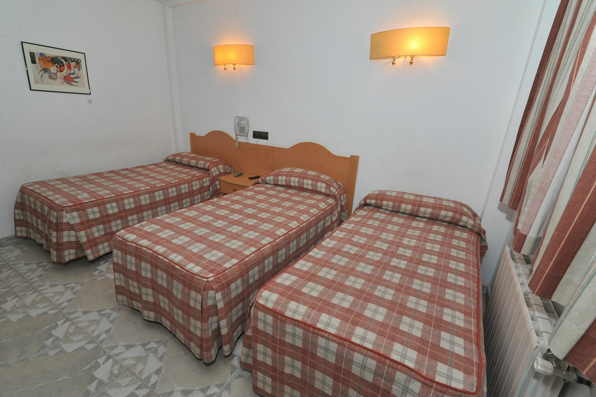 Hostal Goyma II San Fernando De Henares Exterior foto